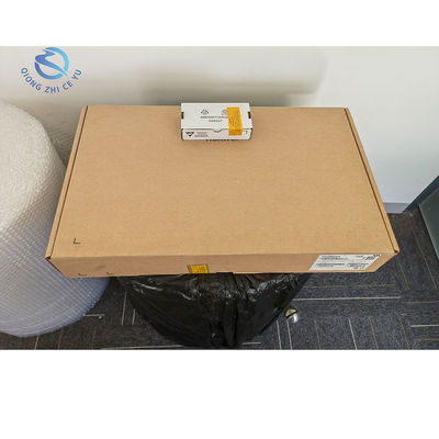 네트워크 보안 AirEngine 8771-X1T Wifi7 10G 액세스 포트와 함께 끝 삼대역 무선 AP